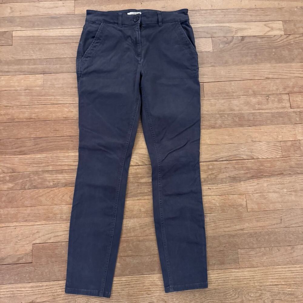 Loft women's gray skinny mid rise heavier khaki pants size 4
b77